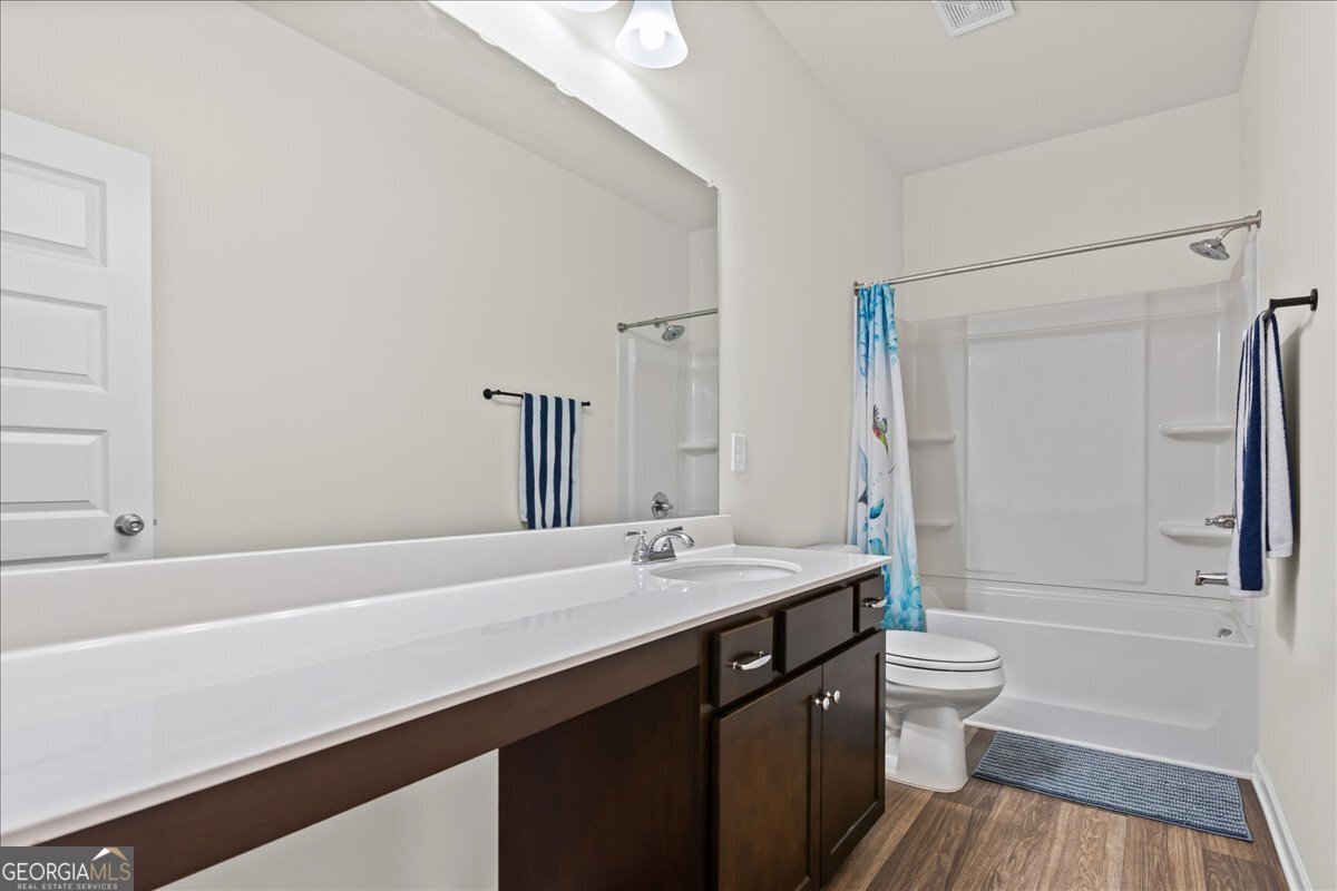 23 Whistling Oaks Drive