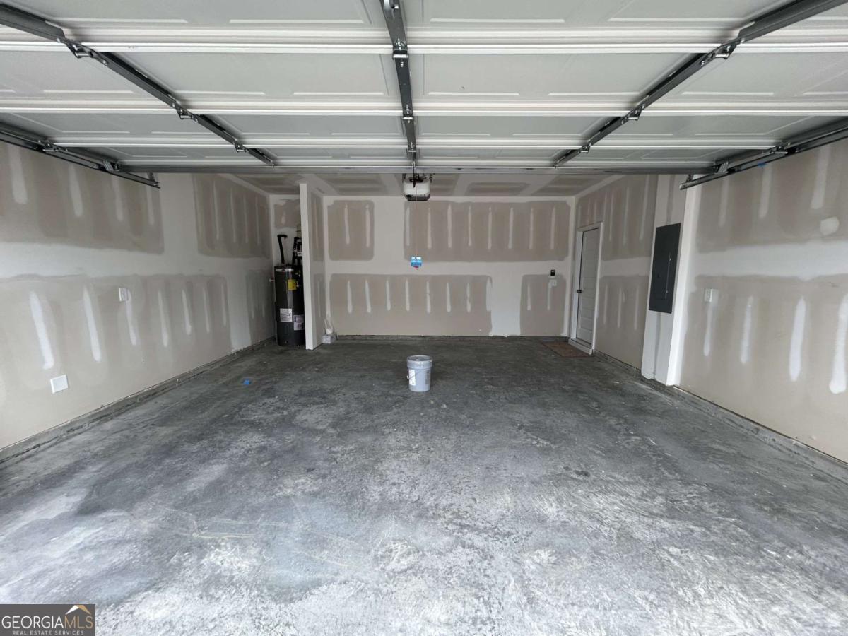 23 Whistling Oaks Drive