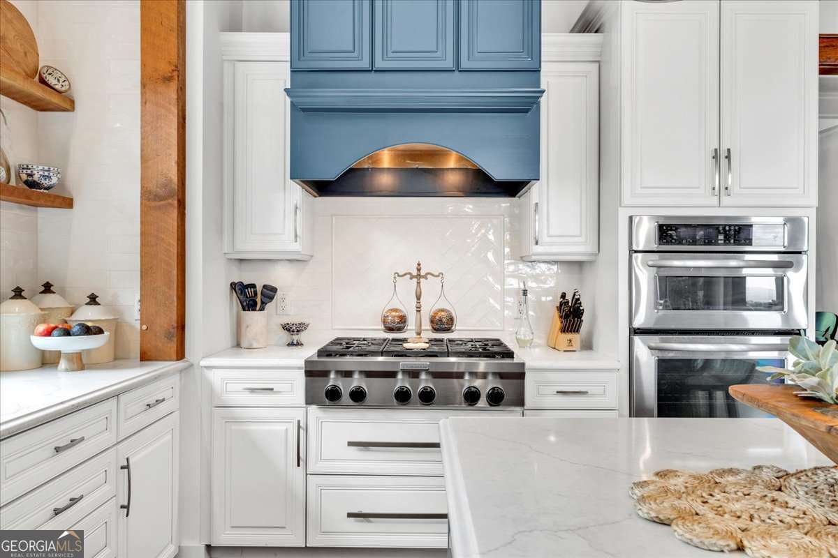 52 Waterside Drive SE