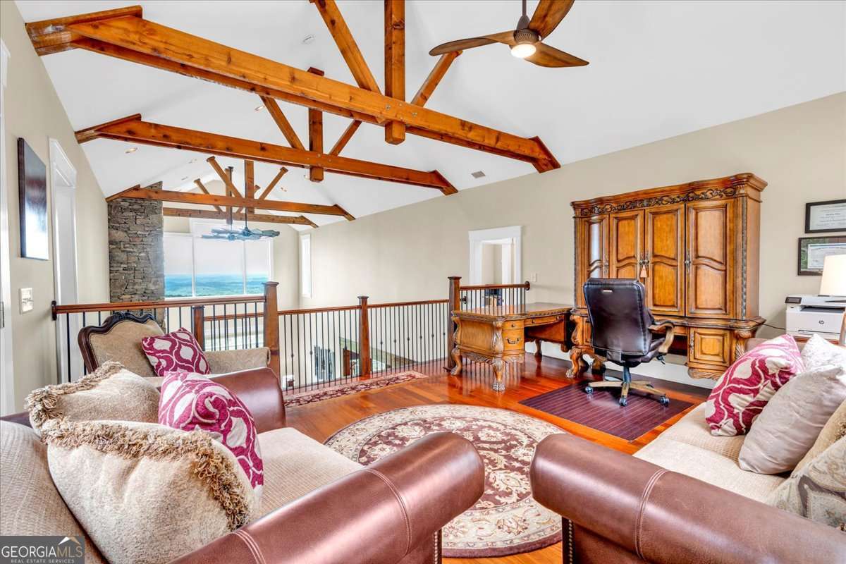 52 Waterside Drive SE