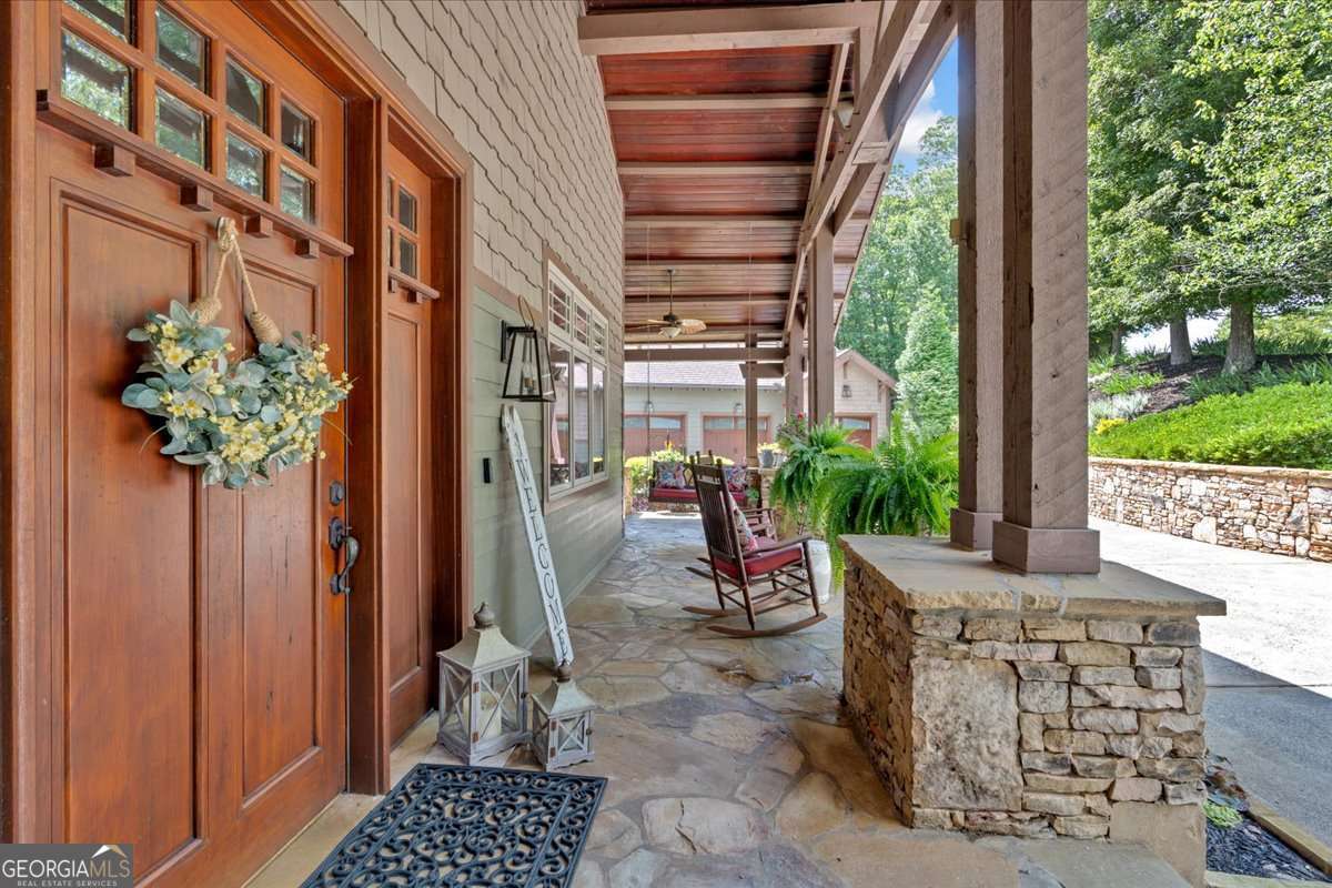 52 Waterside Drive SE