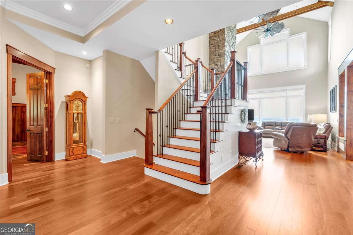 52 Waterside Drive SE