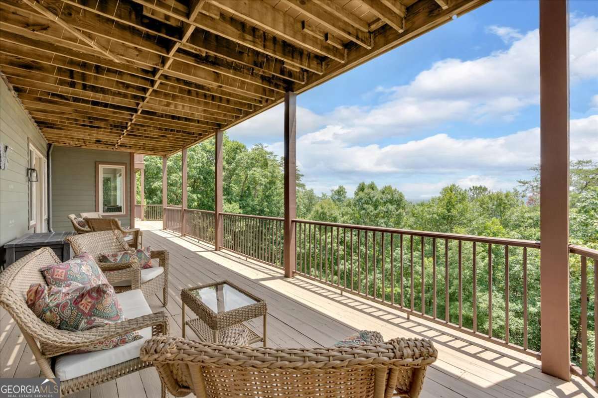 52 Waterside Drive SE