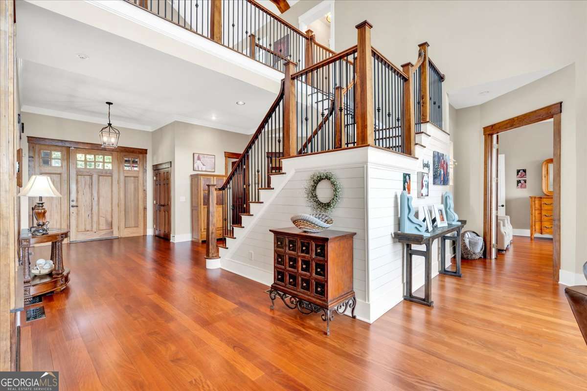 52 Waterside Drive SE