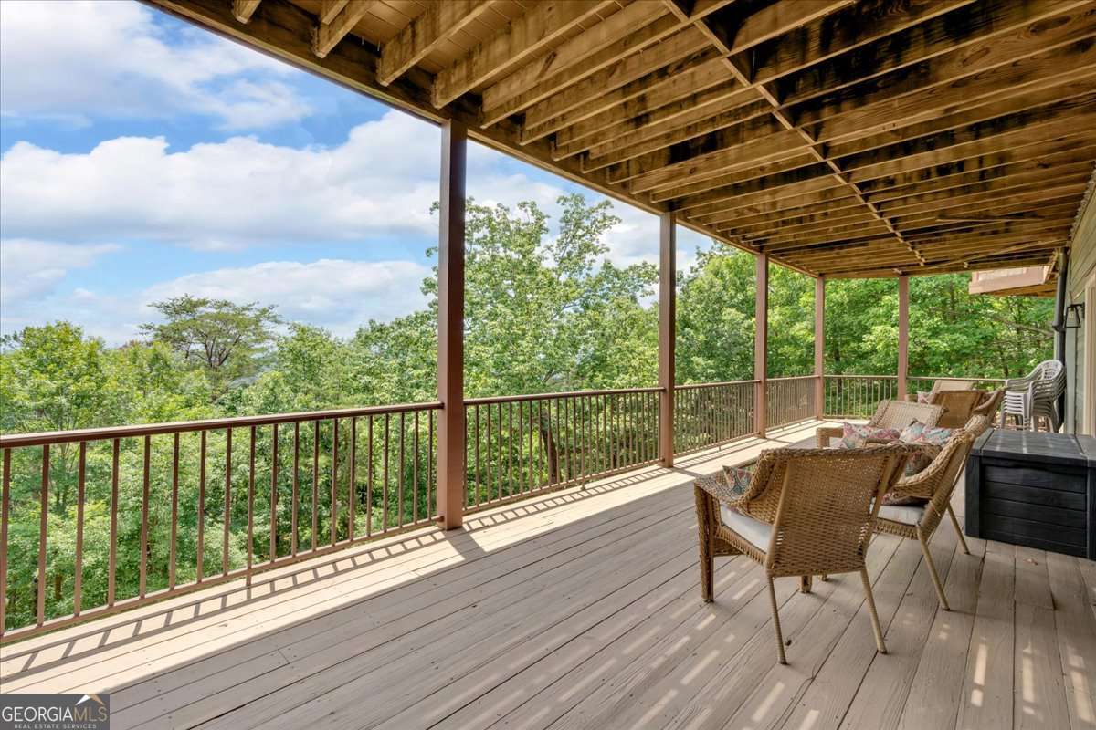 52 Waterside Drive SE