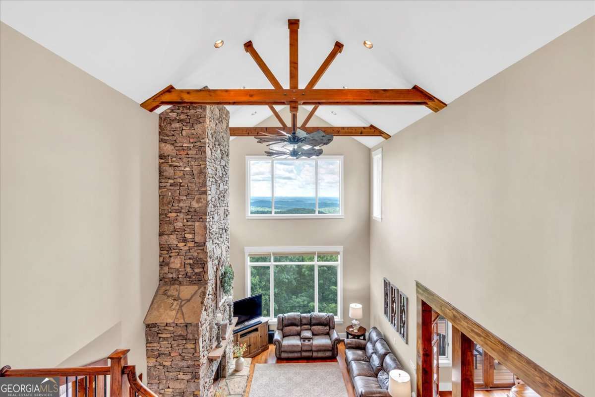 52 Waterside Drive SE