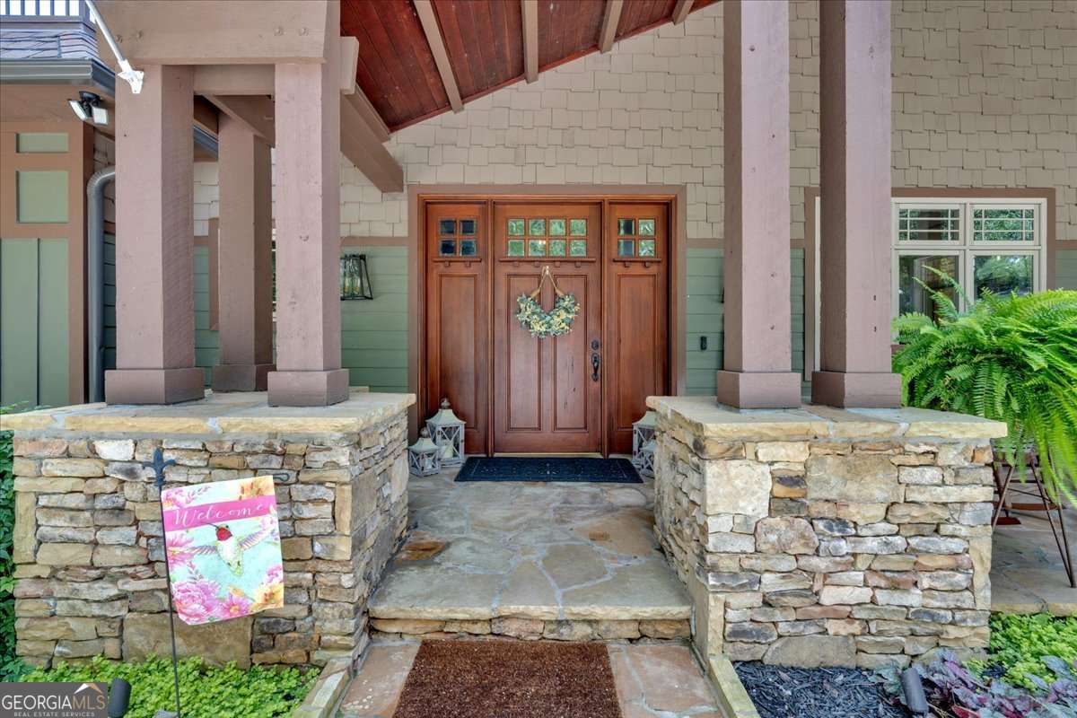 52 Waterside Drive SE