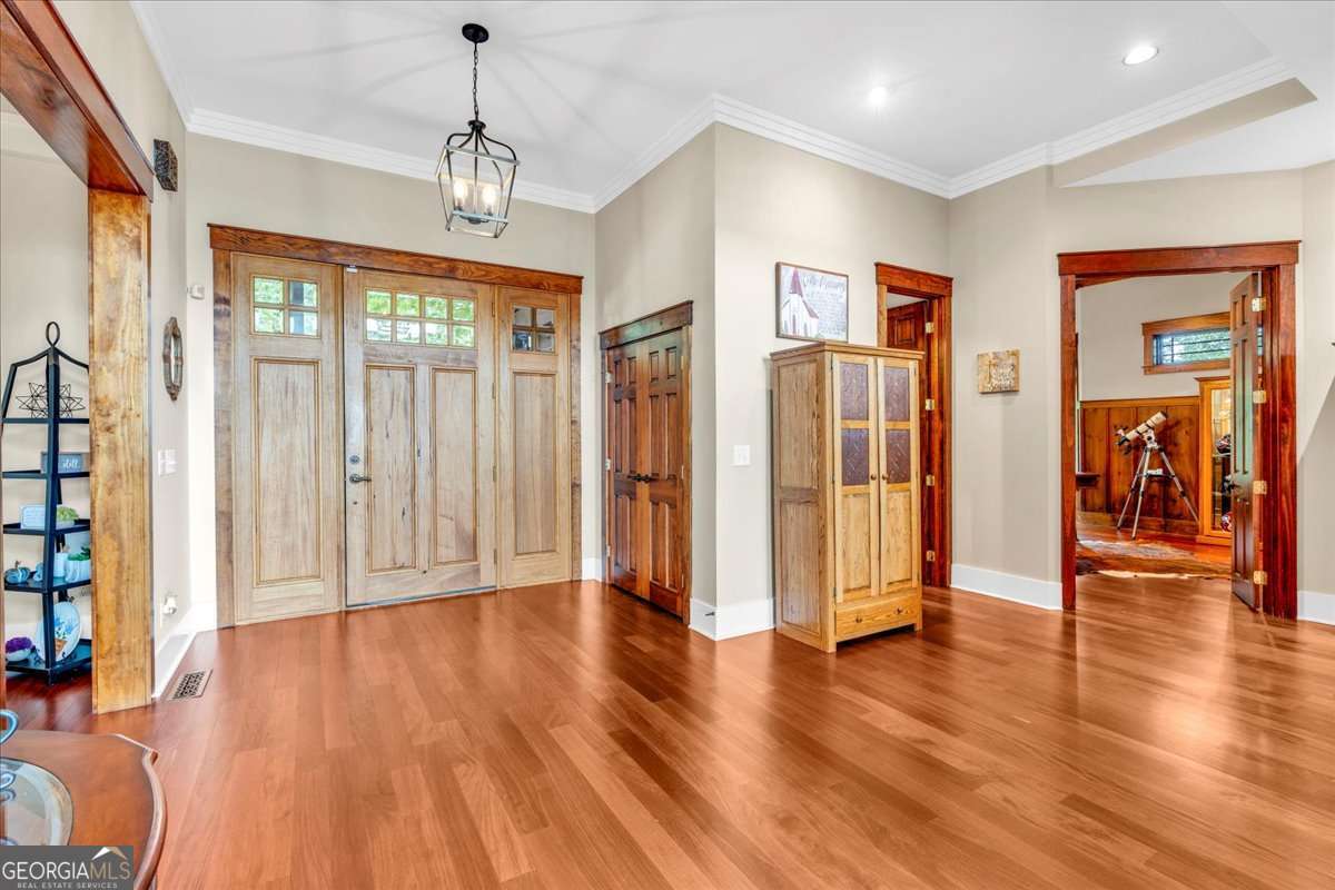 52 Waterside Drive SE