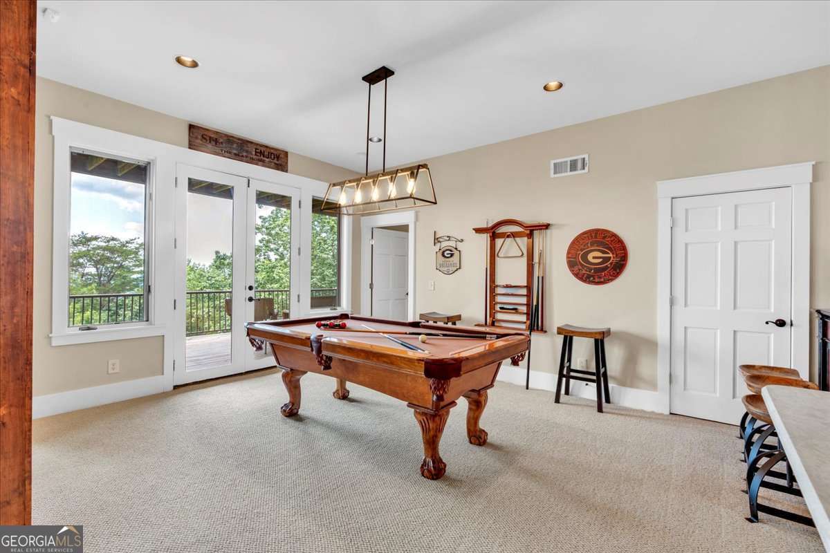 52 Waterside Drive SE