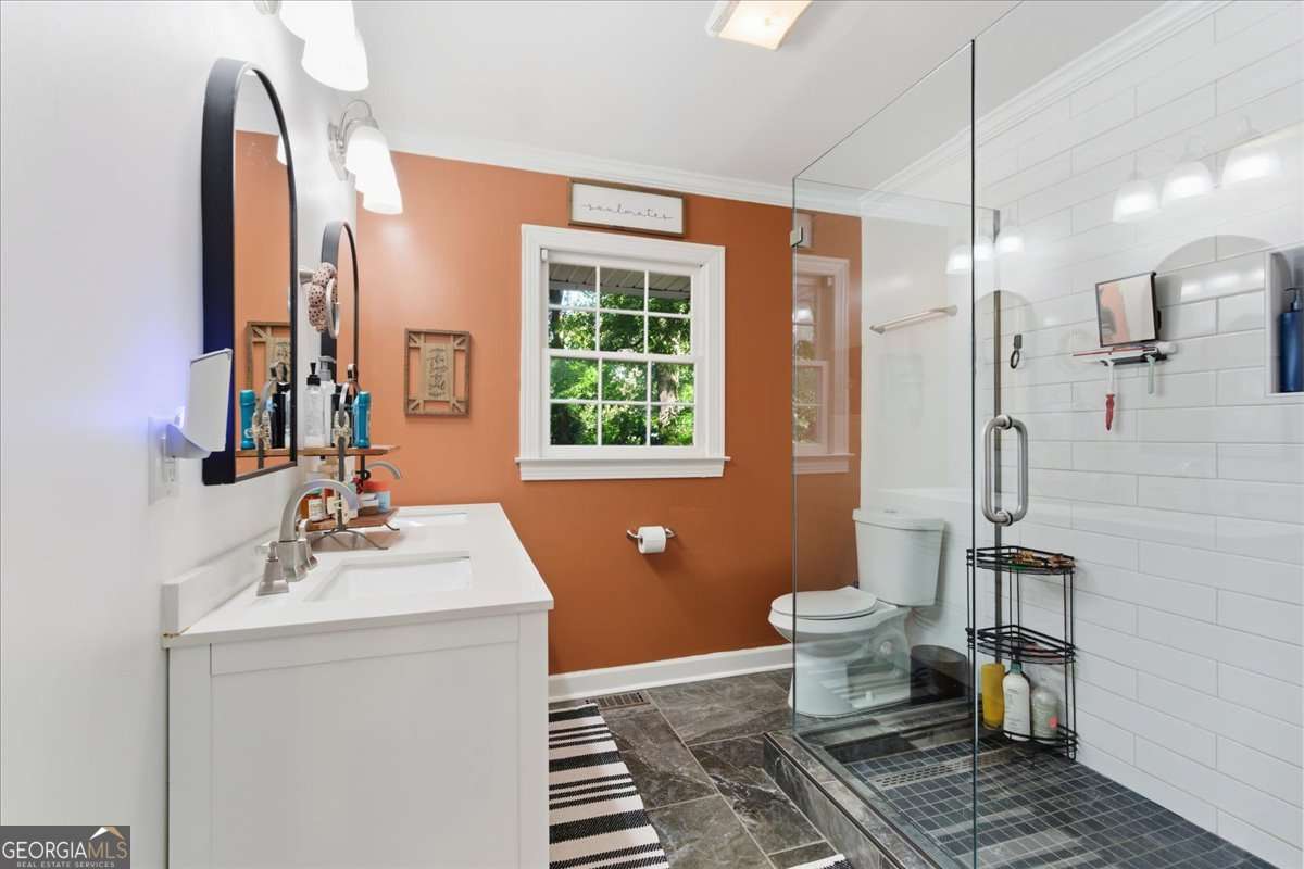 7 Thrushwood Road NE