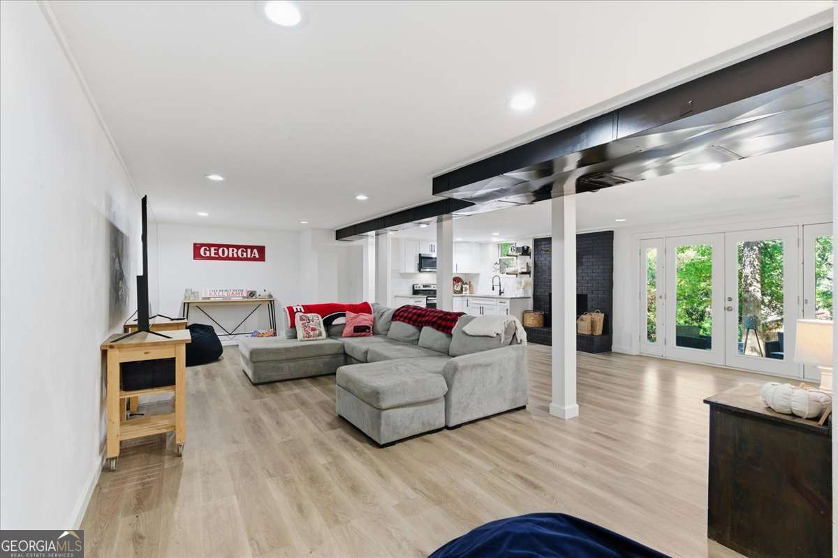 7 Thrushwood Road NE