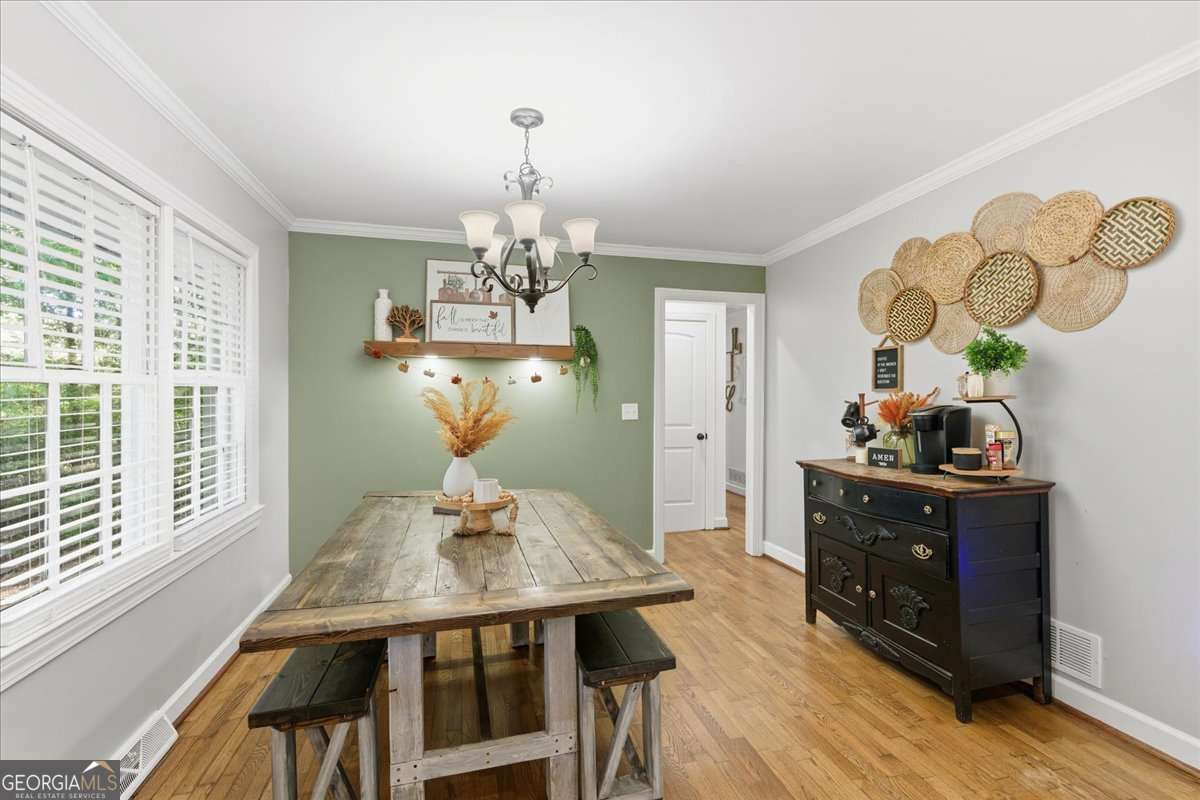 7 Thrushwood Road NE