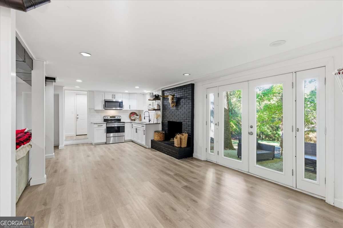 7 Thrushwood Road NE