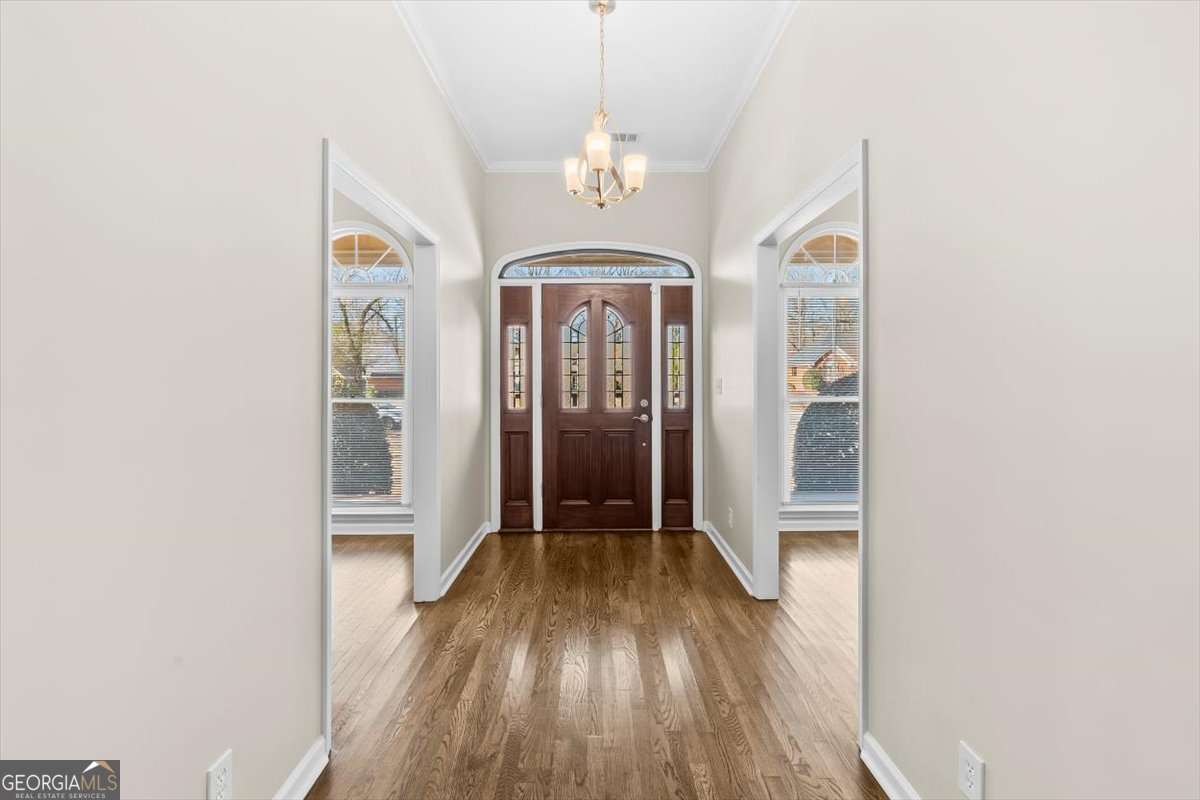 227 Rollingwood Circle NW