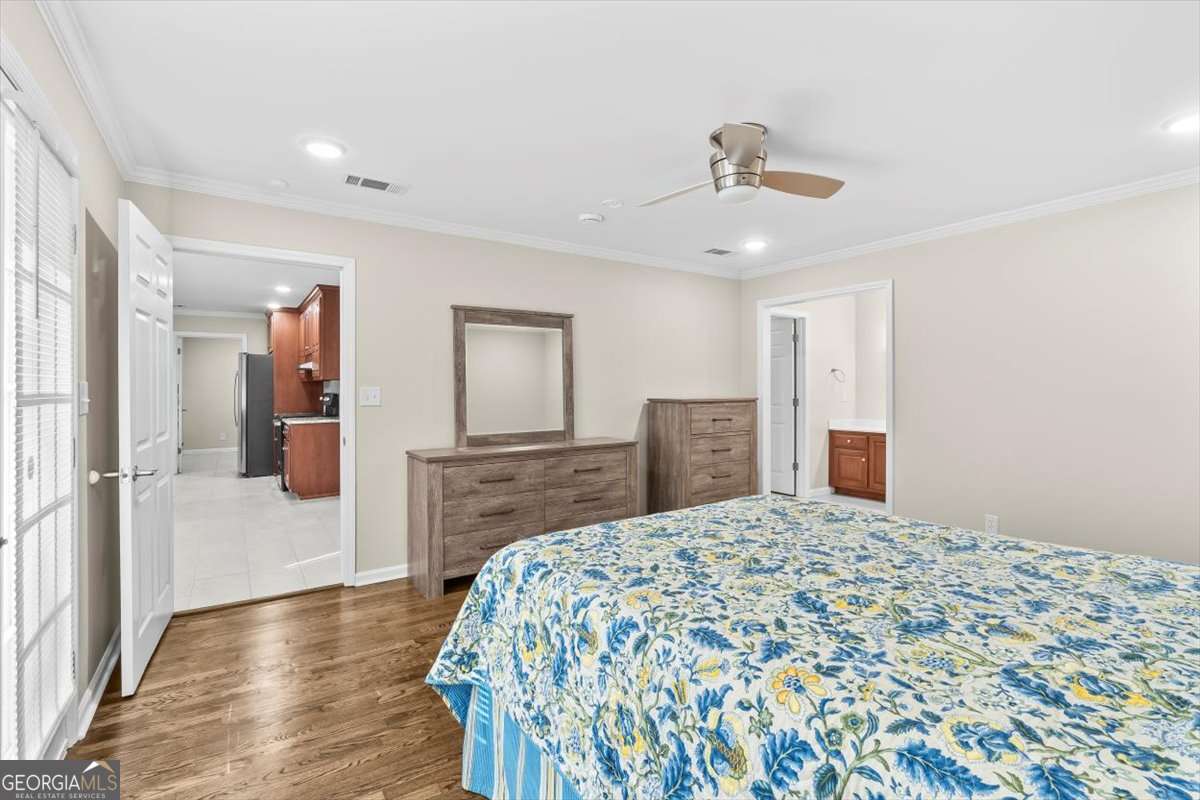 227 Rollingwood Circle NW