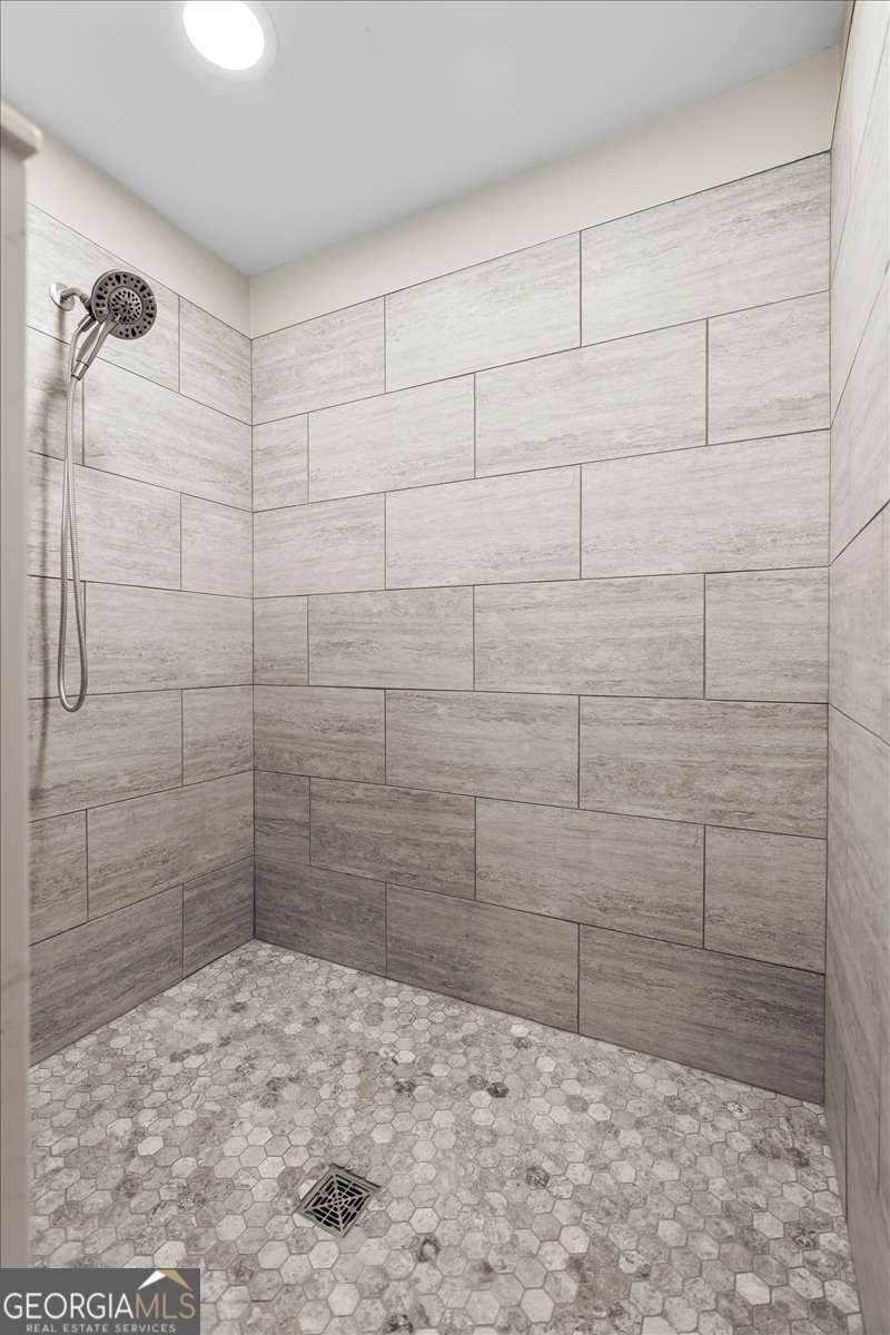 227 Rollingwood Circle NW