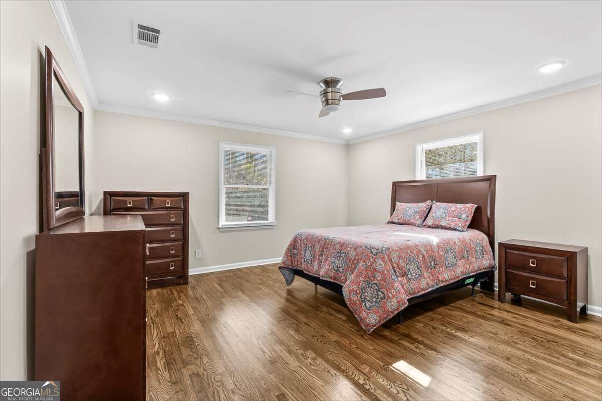 227 Rollingwood Circle NW