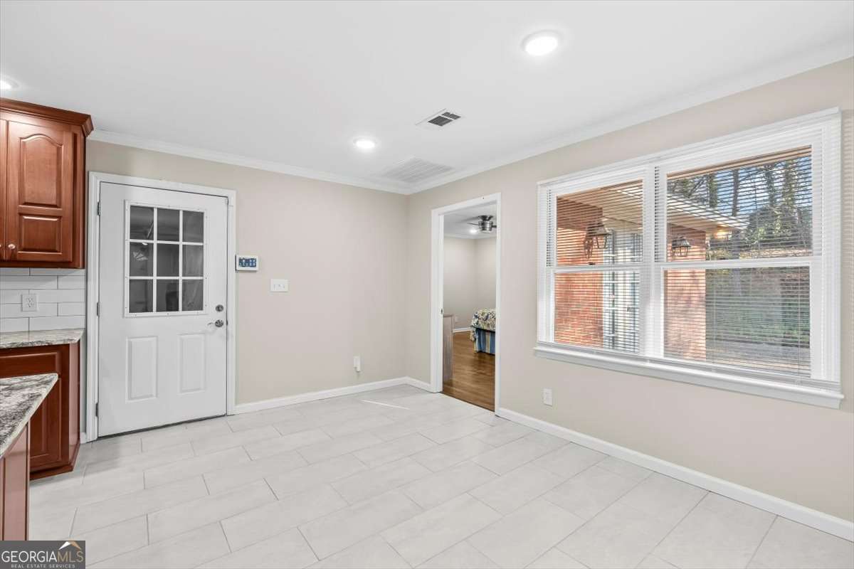 227 Rollingwood Circle NW