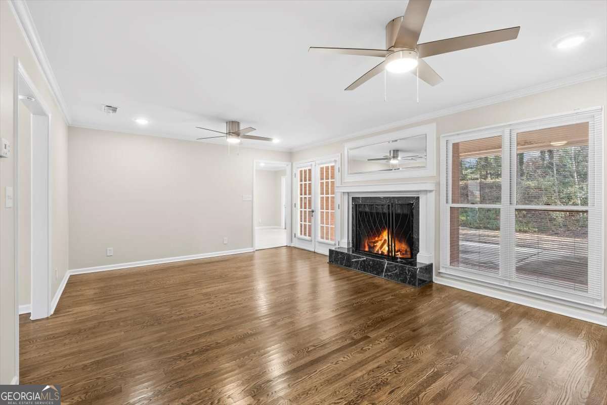 227 Rollingwood Circle NW