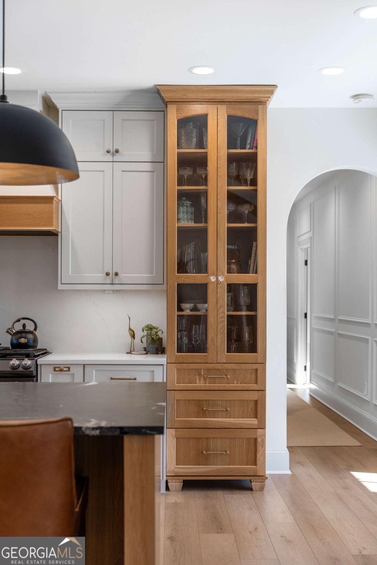 145 Moores Ferry Drive SW