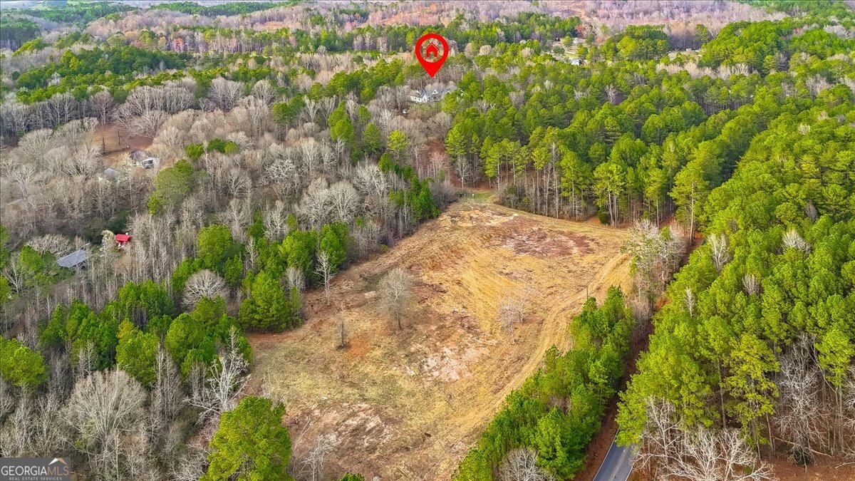 145 Moores Ferry Drive SW