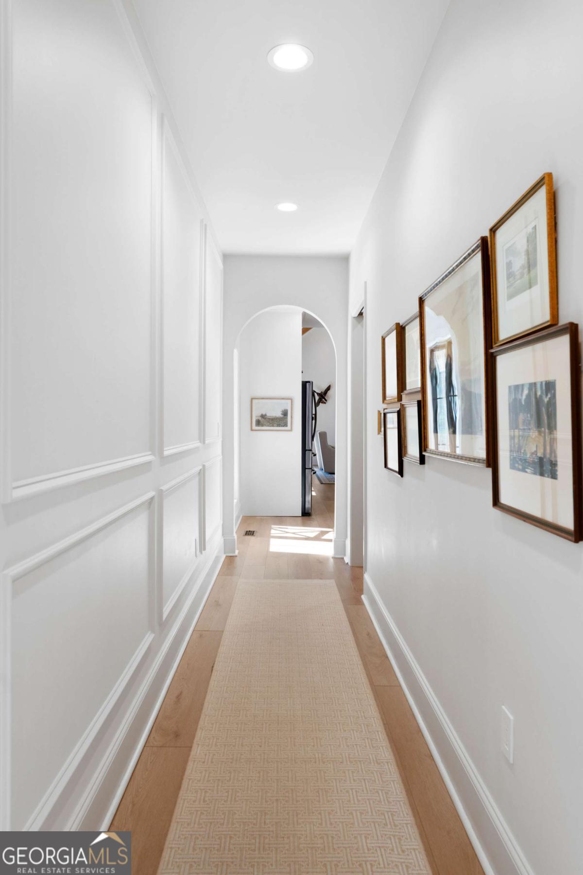 145 Moores Ferry Drive SW