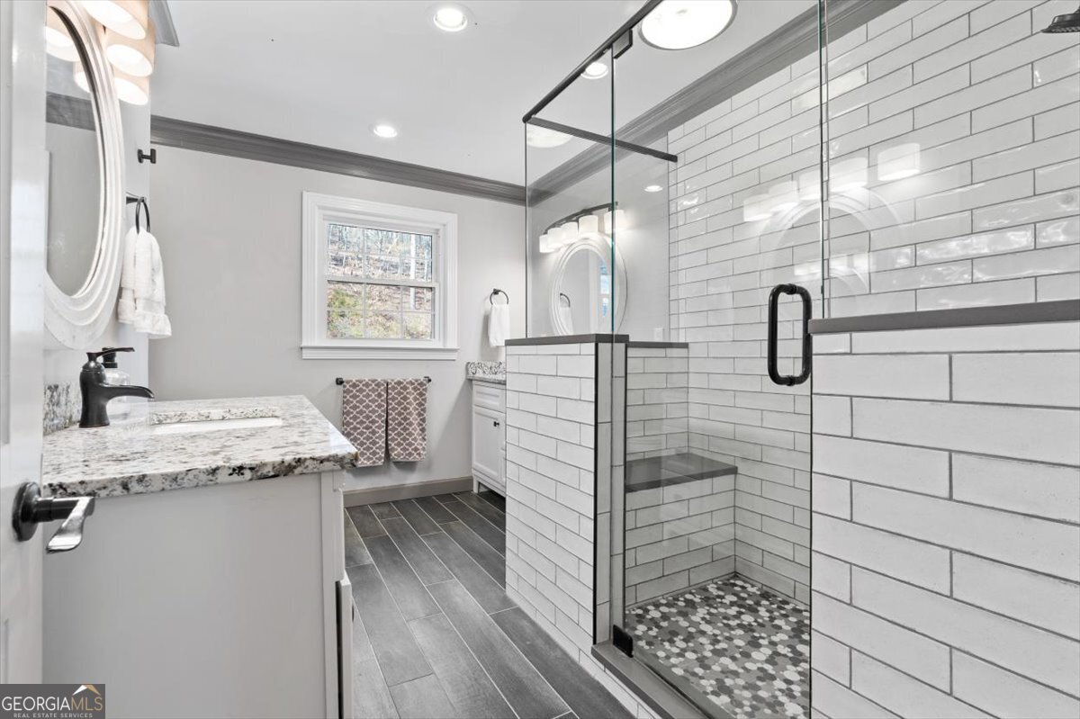 20 Pine Valley Road SW