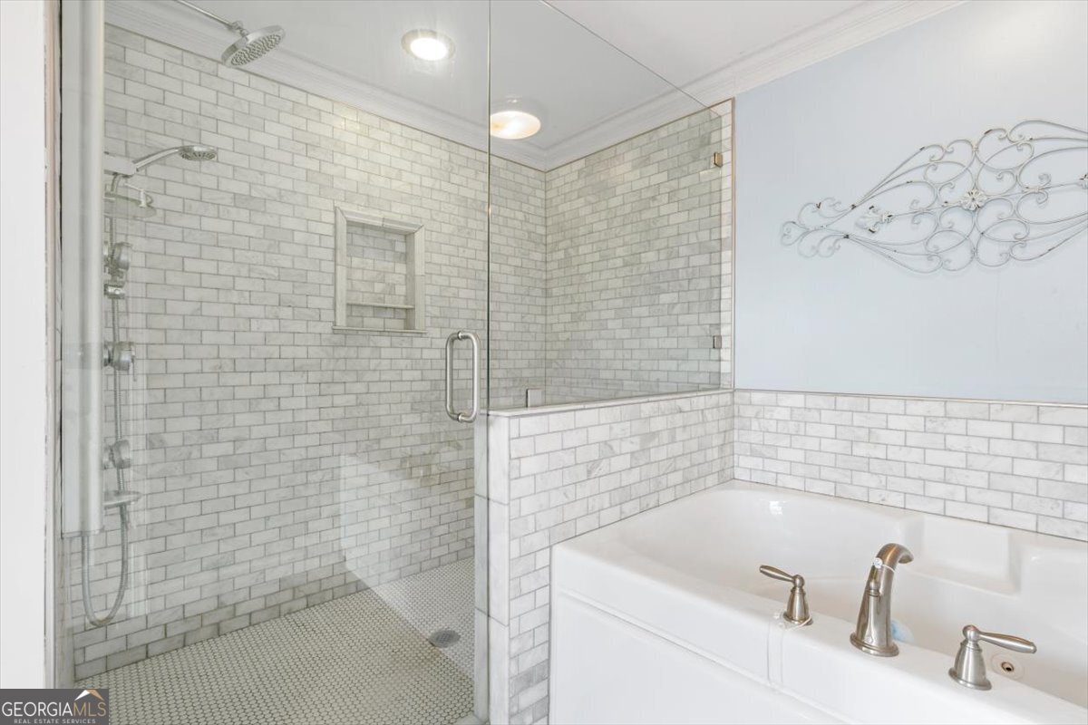 20 Pine Valley Road SW