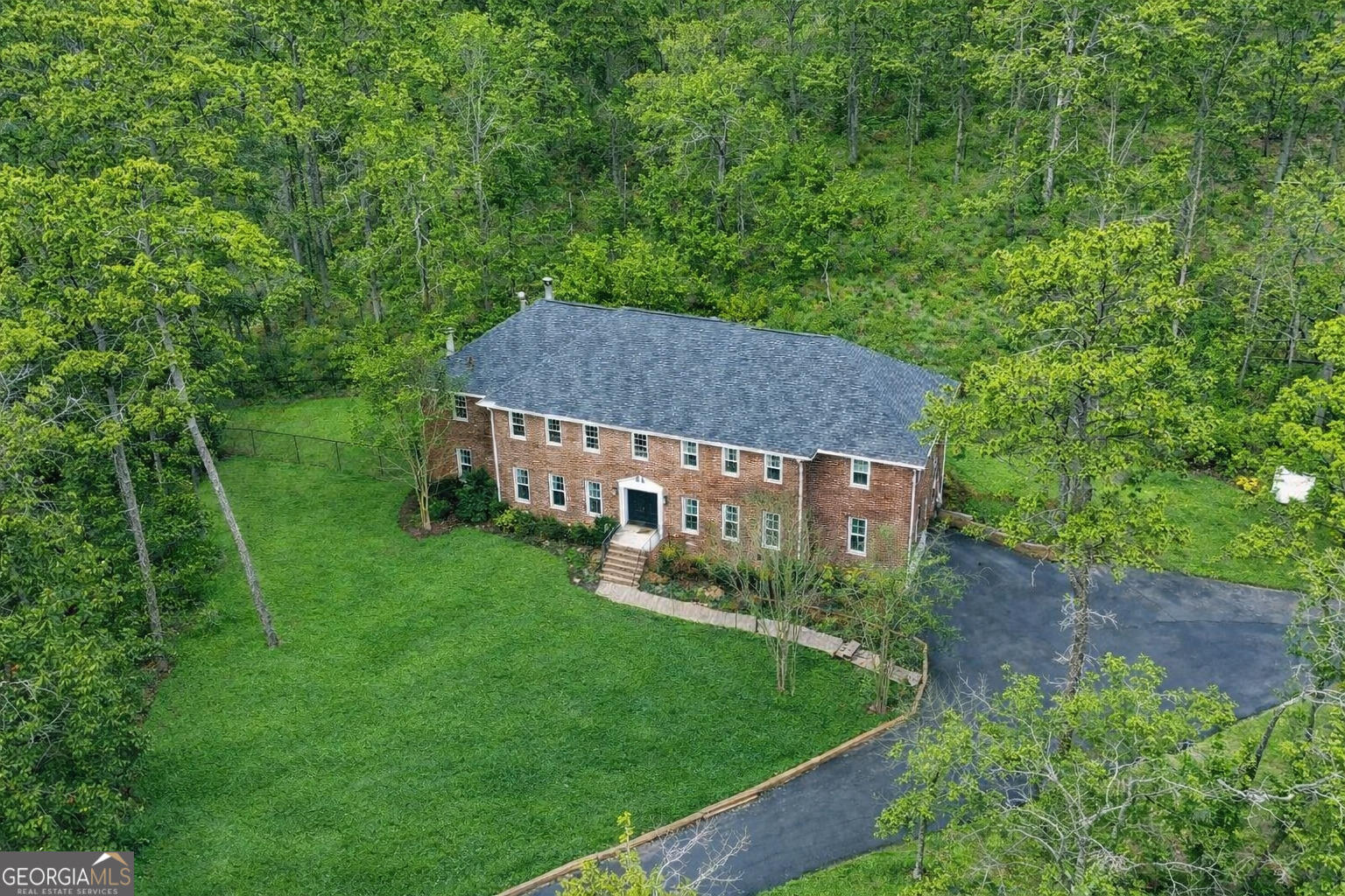 20 Pine Valley Road SW