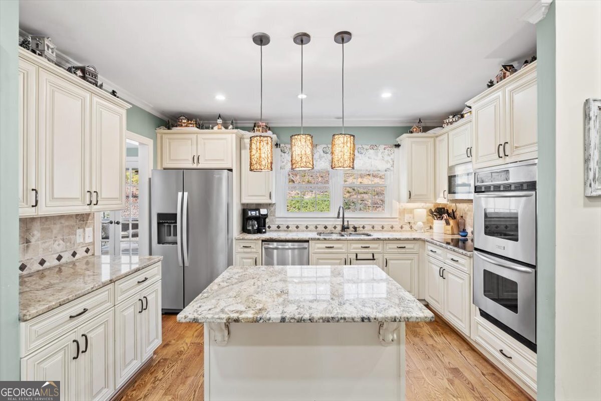 20 Pine Valley Road SW