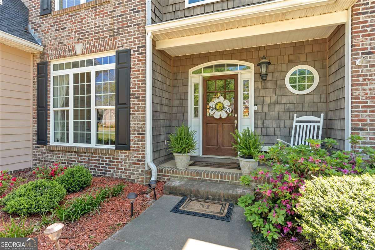 16 Quarter Horse Drive NW