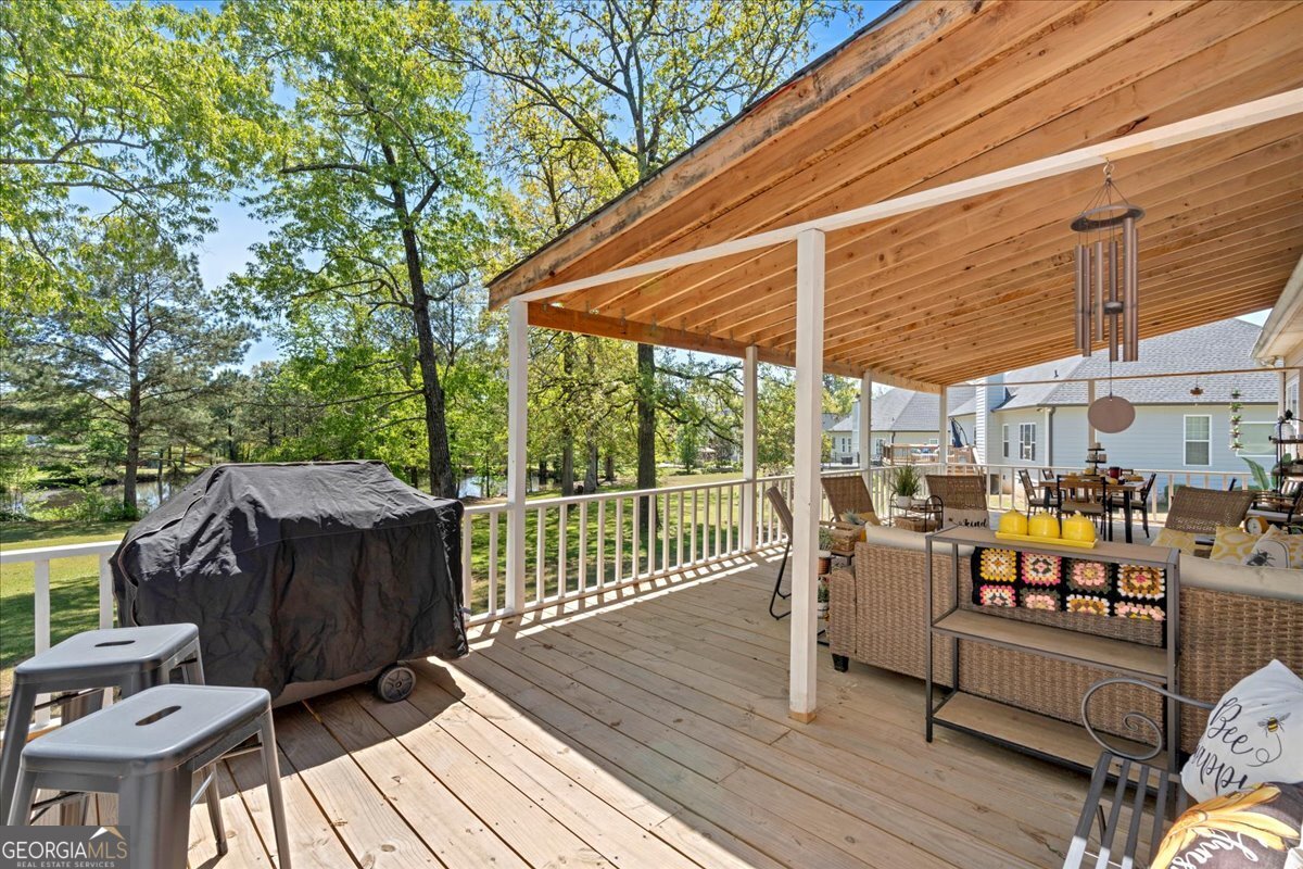 16 Quarter Horse Drive NW