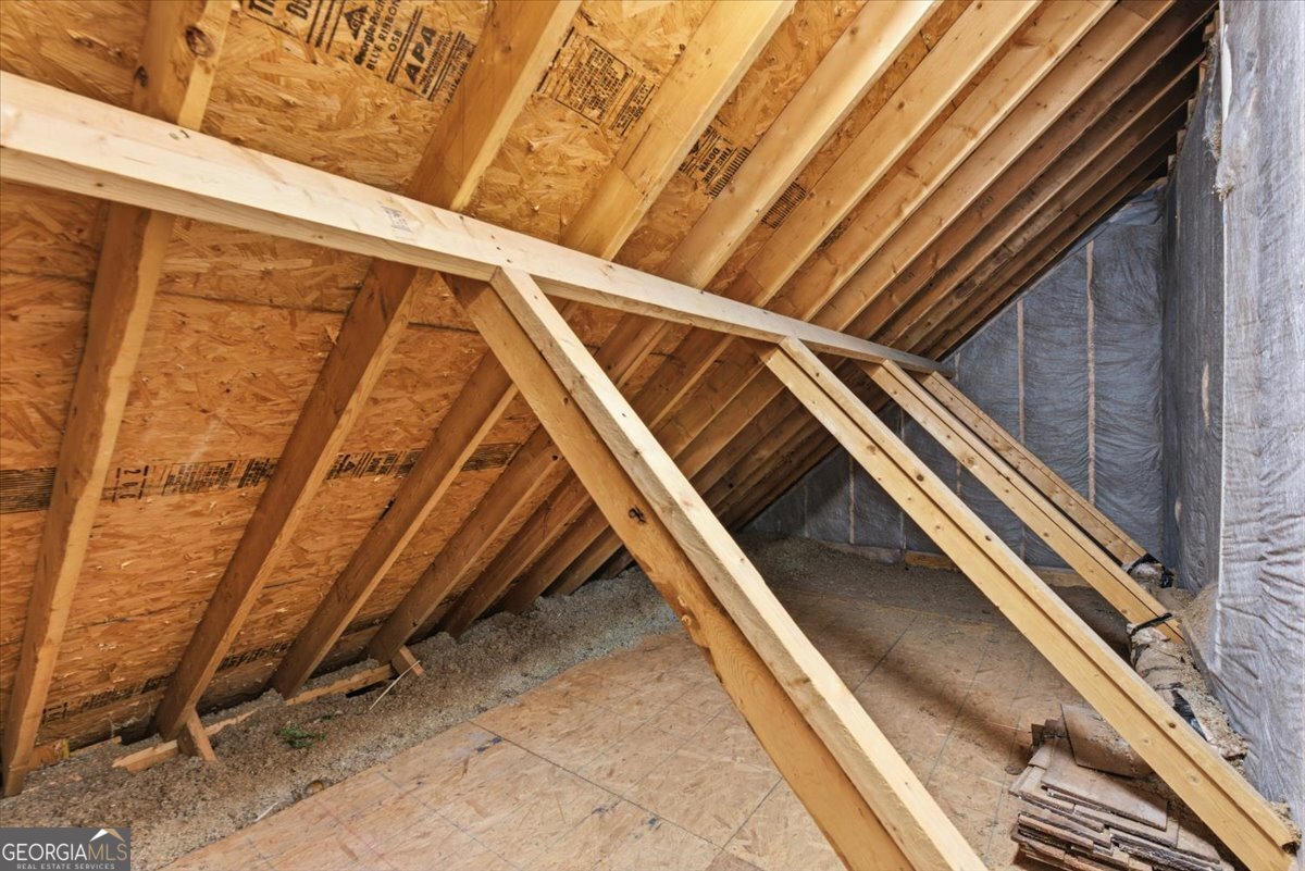 16 Quarter Horse Drive NW