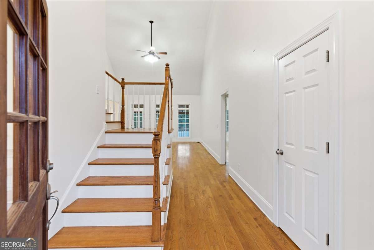 16 Quarter Horse Drive NW