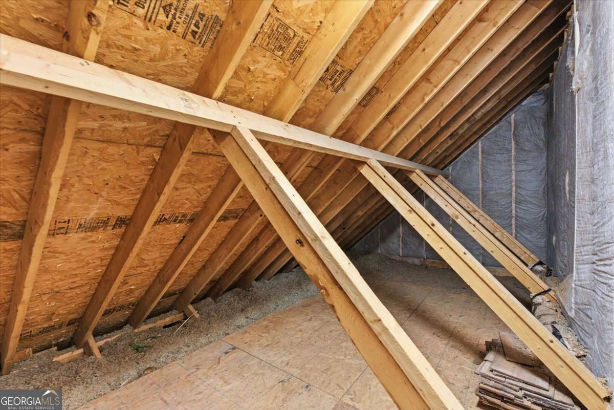 16 Quarter Horse Drive NW