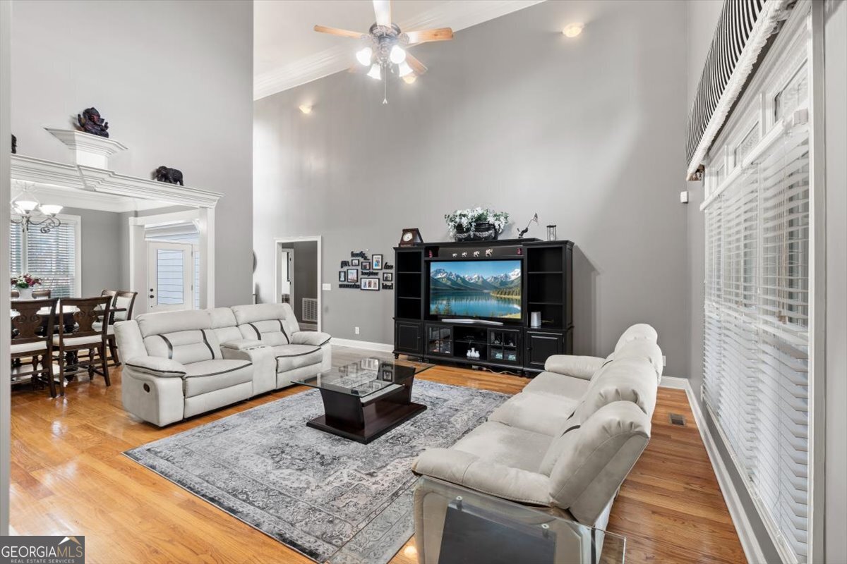 18 Nelson Boulevard NW