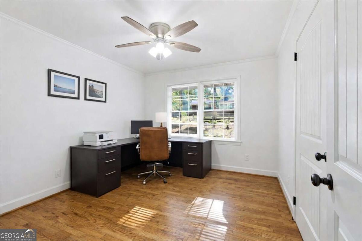 7 Thrushwood Road NE