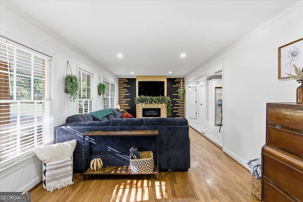 7 Thrushwood Road NE