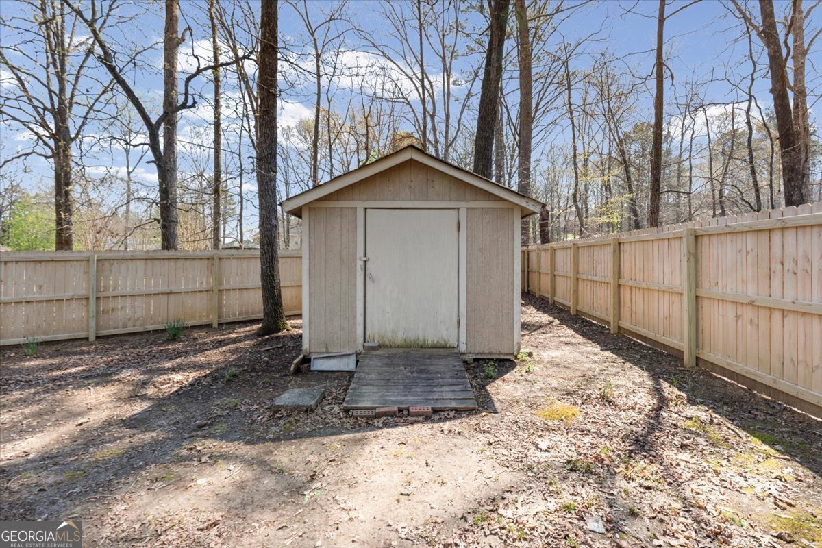 108 E Creekview Drive SW