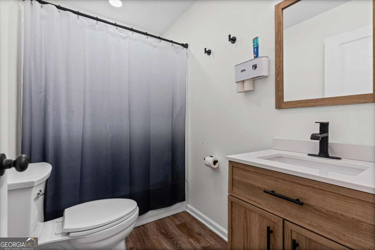 62 Dude Street NW