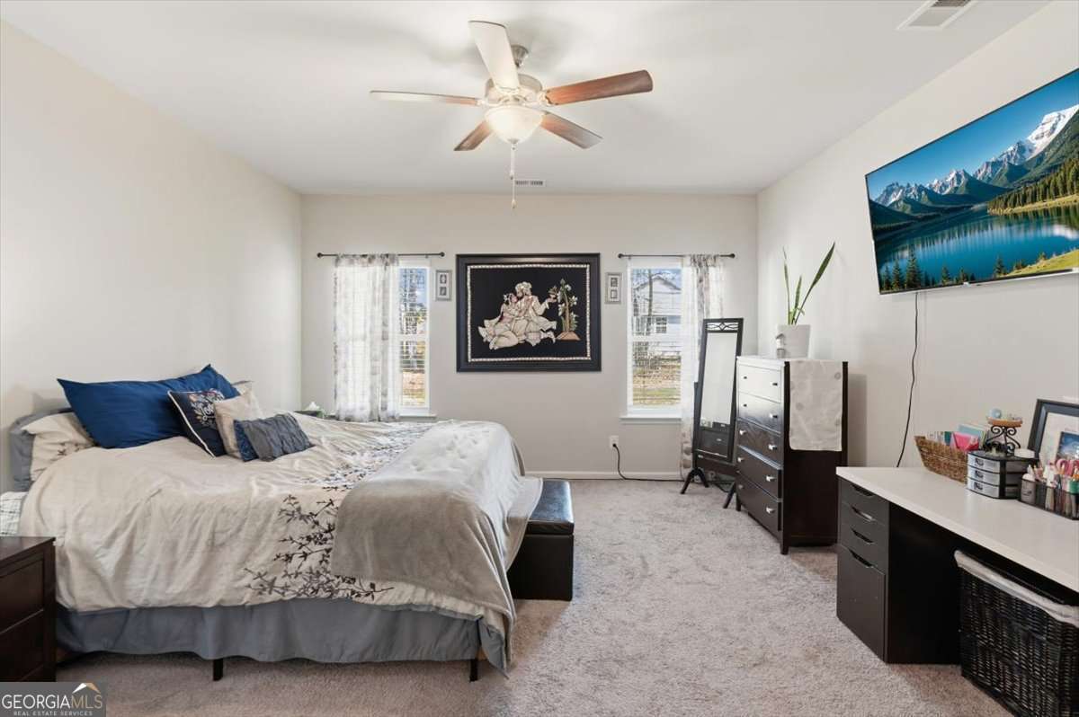 11 Rambling Oaks Drive NE
