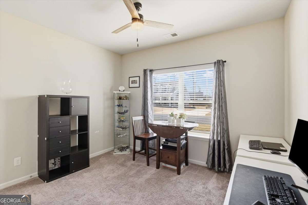 11 Rambling Oaks Drive NE