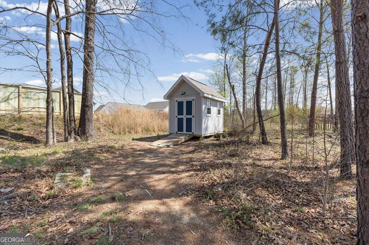11 Rambling Oaks Drive NE