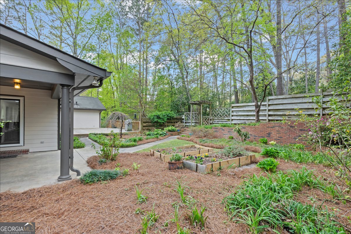 7 Pine Valley Road SW