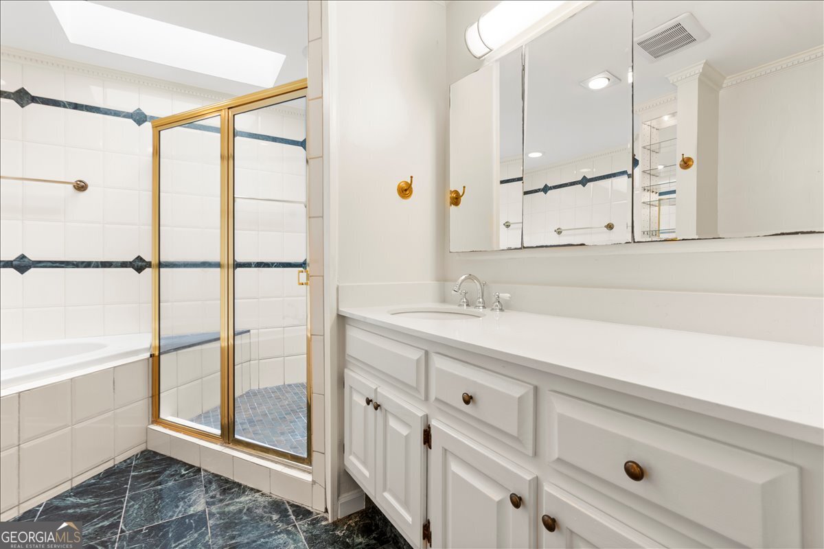 7 Pine Valley Road SW