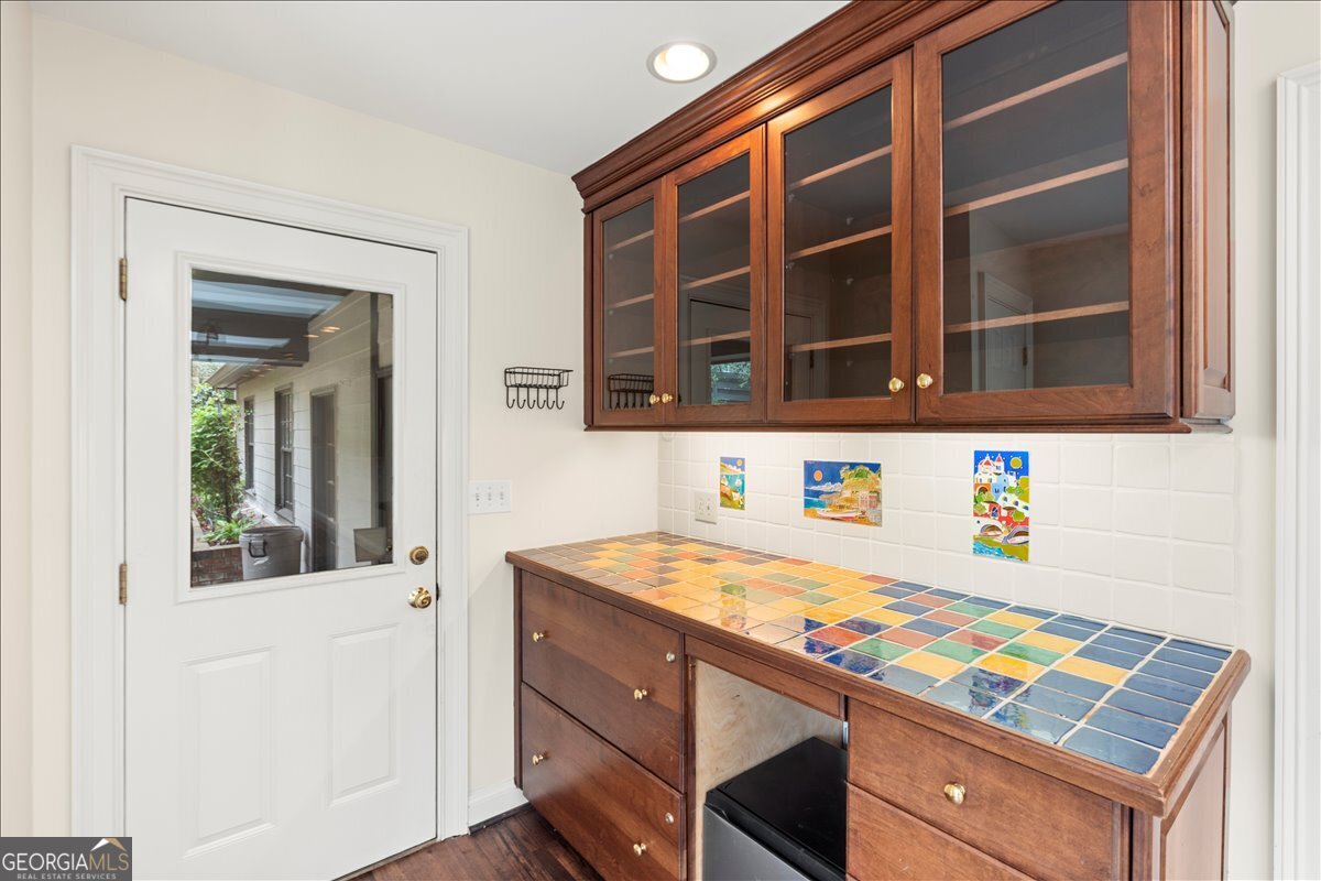 7 Pine Valley Road SW