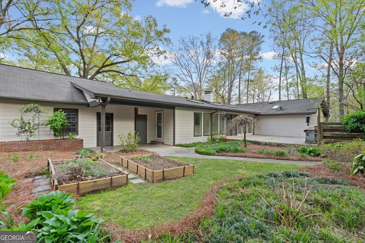 7 Pine Valley Road SW