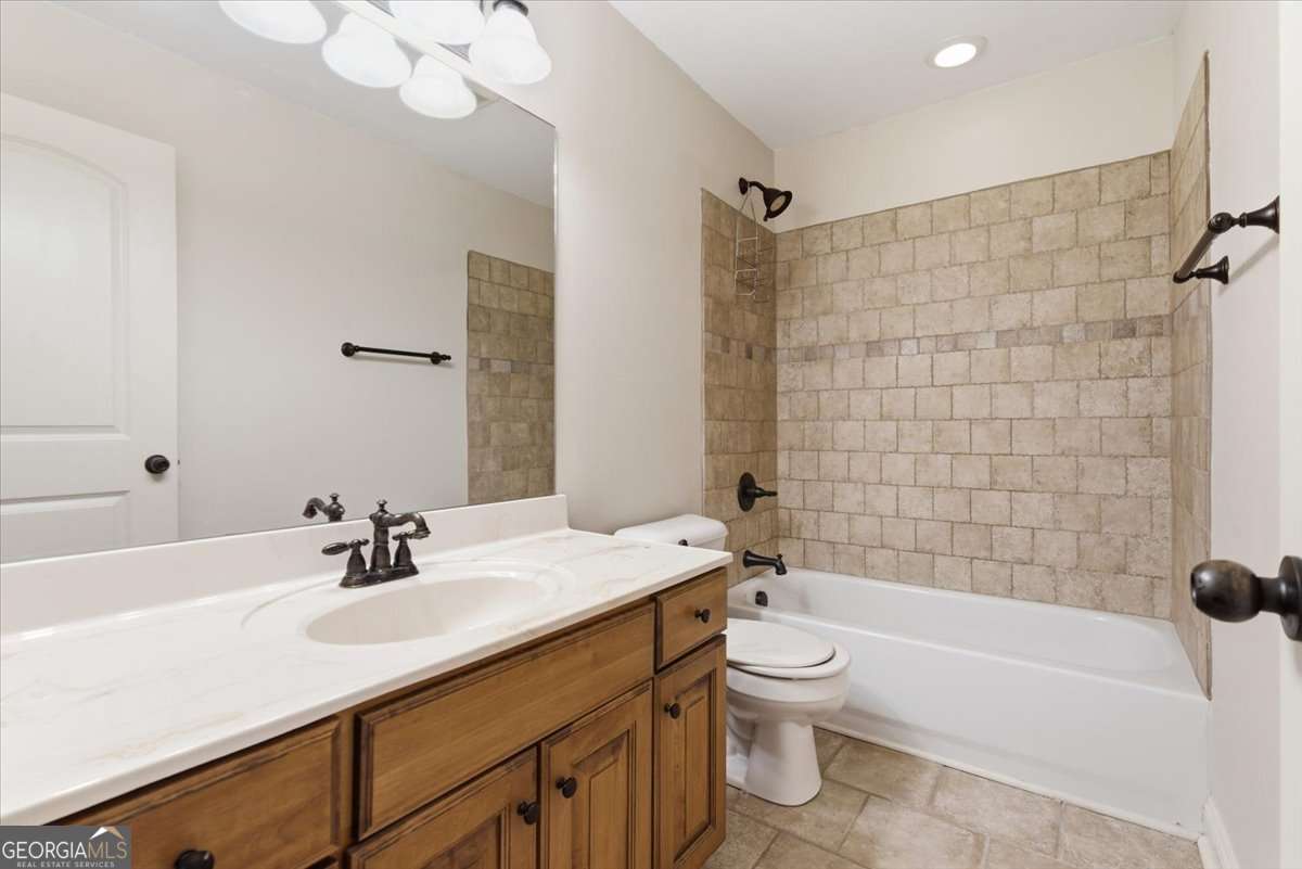 16 Nelson Boulevard NW