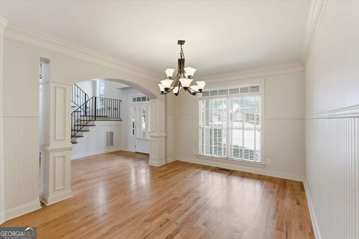 16 Nelson Boulevard NW