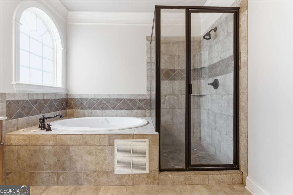 16 Nelson Boulevard NW